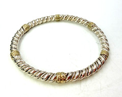 Vintage Bracelet Oscar De La Renta Bangle Silvertone Mixed Metal Heavy 7.75