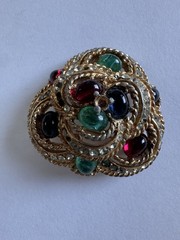 Ciner Vintage Gold Plated Mughal Jewel Rhinestone Poured Glass Brooch Pin