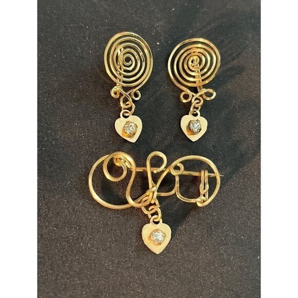 Vintage Gold Swirl Earrings & Brooch with Heart Pendants 3 piece Set 3.1g