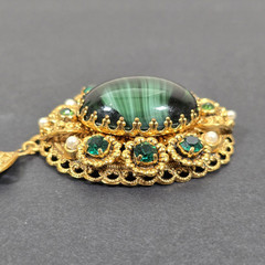 WEST GERMANY GREEN SLAG CABOCHON FILIGREE PENDANT NECKLACE EARRINGS SET VINTAGE