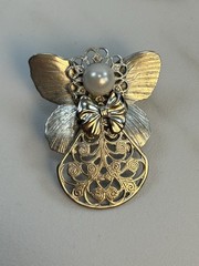 Vintage Jane Davis Filigree Angel Brooch Silver Tone Faux Pearl Angels Of Love