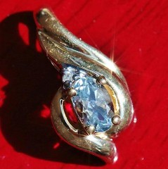 10k yellow gold pendant 0.425ct aquamarine & diamond swirl charm Handmade 1.58g