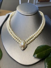 Vintage Pearl Necklace Crystal Halo Pendant Estate Jewelry Pre-Owned Glamourous