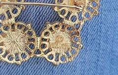 Vintage Sarah Coventry Gold tone Red 5 Stones Brooch Pin Jewelry