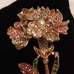Flower Art Mode Jewelry Creations Brooch Arthur Pepper Carnation Rhinestones
