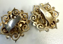 Vintage KARU Signed Clip Earrings Ornate Gold Tone Filigree Victorian Revival