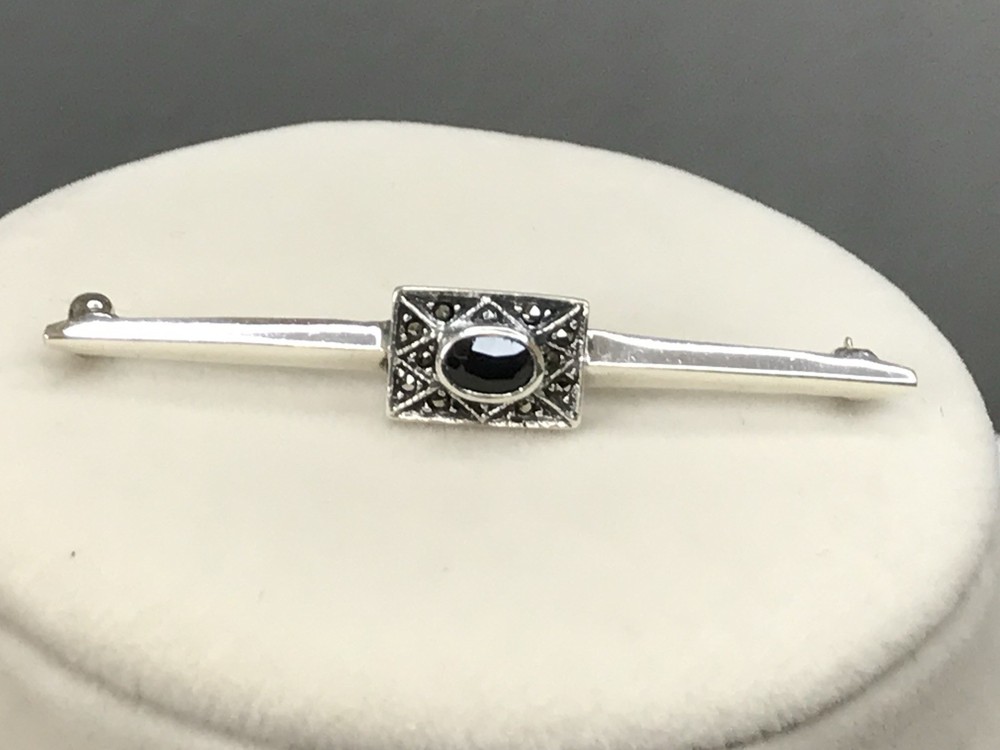 Sterling Silver Marcasite Black Onyx Bar Brooch 4.47grams