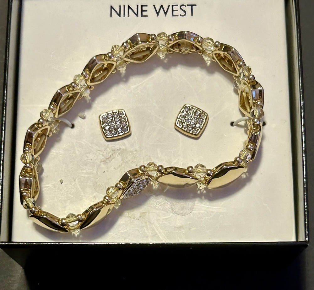 Nine West Signed Rhinestone Crystal Gold Tone Stretchable Bracelet & Earring Set