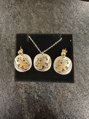 Reed and Barton vintage Damascene necklace and earring set. Excellent condition