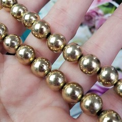 Vintage Unsigned Gold Tone Metal Beaded Necklace Metal Beads on Chain Choker