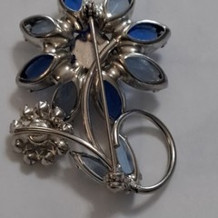 Vtg Flower Brooch Silver Tone Blue Rhinestone Mid Century Marquise Pin 2×1.5″