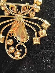 Vintage Signed DeCurtis 1/20 GF Yellow Gold Filled Brooch Pendant Crystals Blue