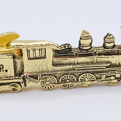 Train AT SF RR Atchison Topeka and Santa Fe Railway Gold Tone Vintage Tie Clasp