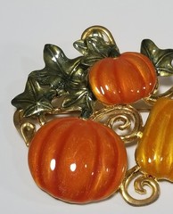 KC enamel pumpkin harvest brooch pin autumn fall halloween gold tone vtg jewelry
