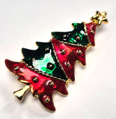 Vintage Signed AAI Gold Tone Red & Green Enamel Christmas Tree Pin / Brooch