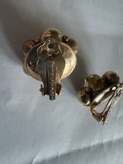 Lisner gold and crystal cluster clip on earrings