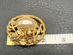 Vintage Gold Tone Floral Brooch Pin Faux Pearl Cabochon AB Crystal Rhinestone