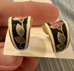 Vintage Cloisonne Enamel Floral Earrings Butterfly Pink Gold Tone J Hoop Post
