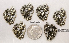 #0442 ANTIQUED GOLD GRAPE & LEAF W/TOP HANG RING – 6 Pc Lot