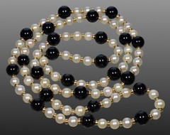 DRESSY 14K GOLD PEARL ONYX NECKLACE C.1950