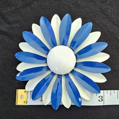 Vtg Blue & White Enamel Double Layered Daisy Flower Brooch Pin 3″ Mod 60s Retro