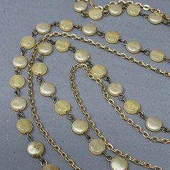 VTG Flapper Necklace Champagne Acrylic Beads Gold Tone Chain Double Strand 50″