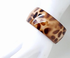 B001 Thick Leopard Animal Print Acrylic Cuff 1.35″ Wide fashion jewelry Bracelet