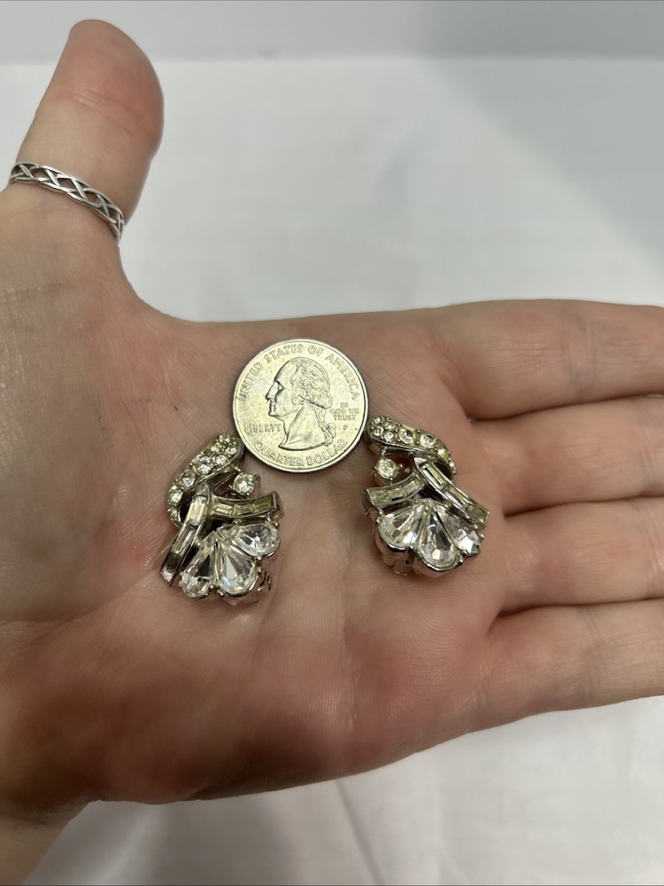 Vintage Clip On Earrings