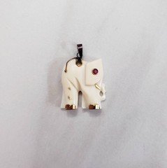 Vintage Carved Ribbed Ring Size 7 & Elephant Pendant