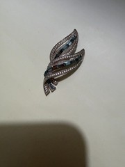 Elegant Blue Crystal Leaf Brooch Vintage Rhinestone Pin for Women