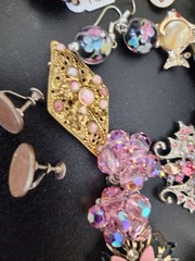 vintage jewelry lot of 29 in vintage box