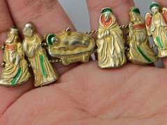 VTG Medici Two Sisters Slide Charm Bracelet Nativity Christmas Scene Gold Tone