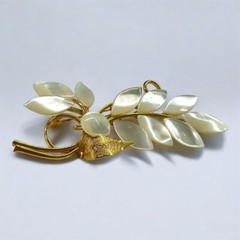 Vintage Mother of Pearl Leaf Brooch Goldtone Stem Secure Clasp