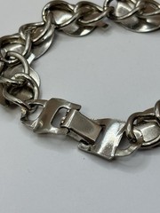 Vintage Panel Bracelet Silver Tone Textured Leaf Design Shiny Box Clasp 6.5”