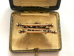 Fantastic Rare 18k Solid Gold Diamonds Flower Vintage Ladies Pin Brooch