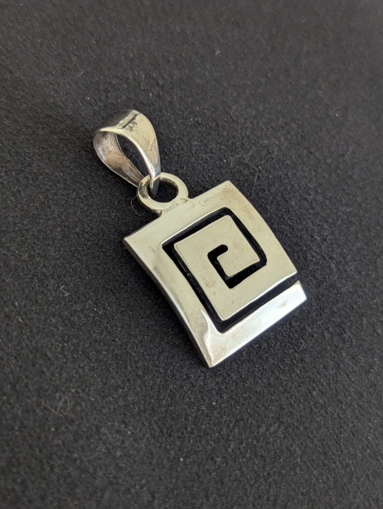 Vintage Mexico Sterling Silver Square Spiral Necklace Pendant Modernist 9.6 g