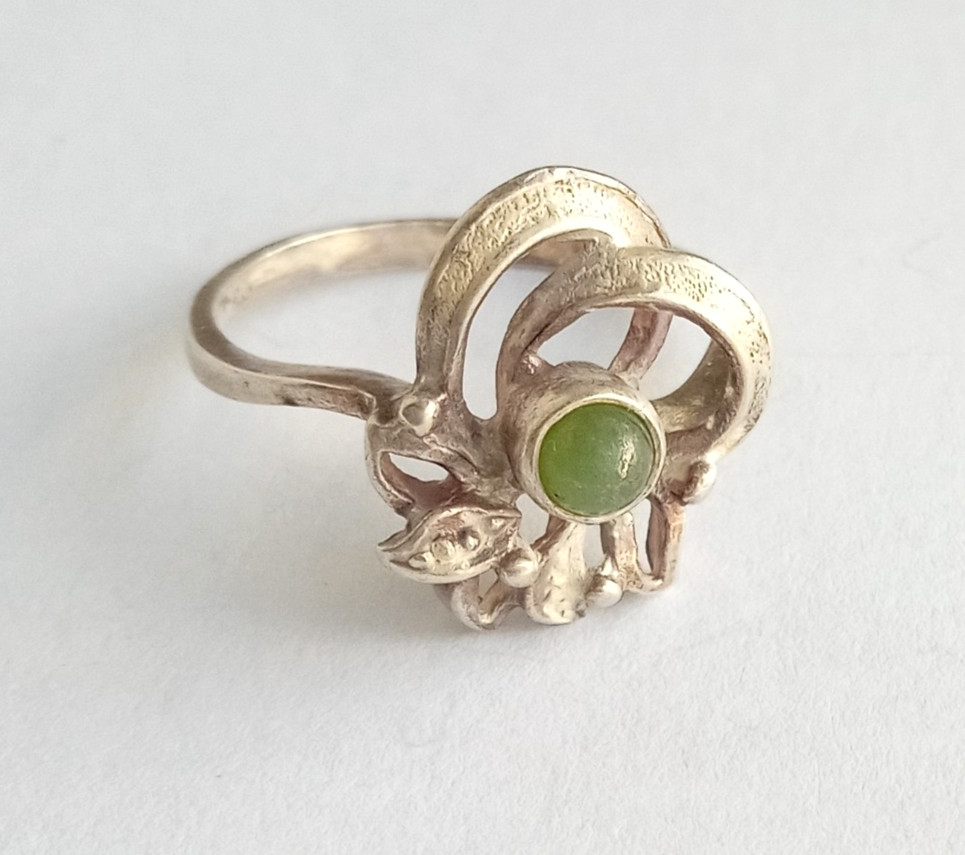 Vintage Ring Nephritie stone Sterling Silver 875 Star USSR time Jewelry size 7.5