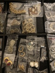 Sarah Coventry Vintage Estate Good Mixed Jewelry Bag Weighs 4 Lbs – 70 Pieces