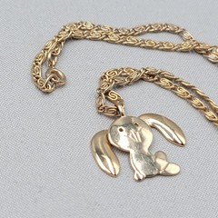 Avon Flopsy Ear Bunny Pendant Necklace Rabbit Movable Articulated 15″ Childs
