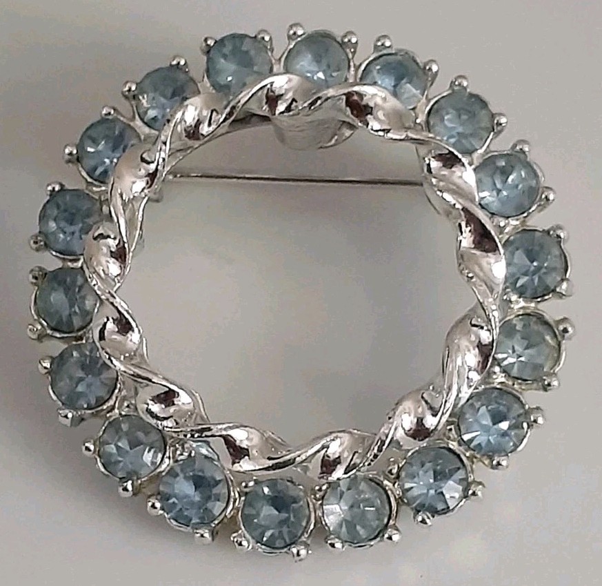 Vintage Wreath Light Blue Rhinestone Brooch Glass Rhinestone Circle Round Brooch