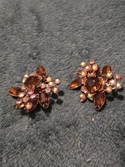Vintage earrings. Aurora Borealis/ Amber rhinestone. Clip. Antique collectible