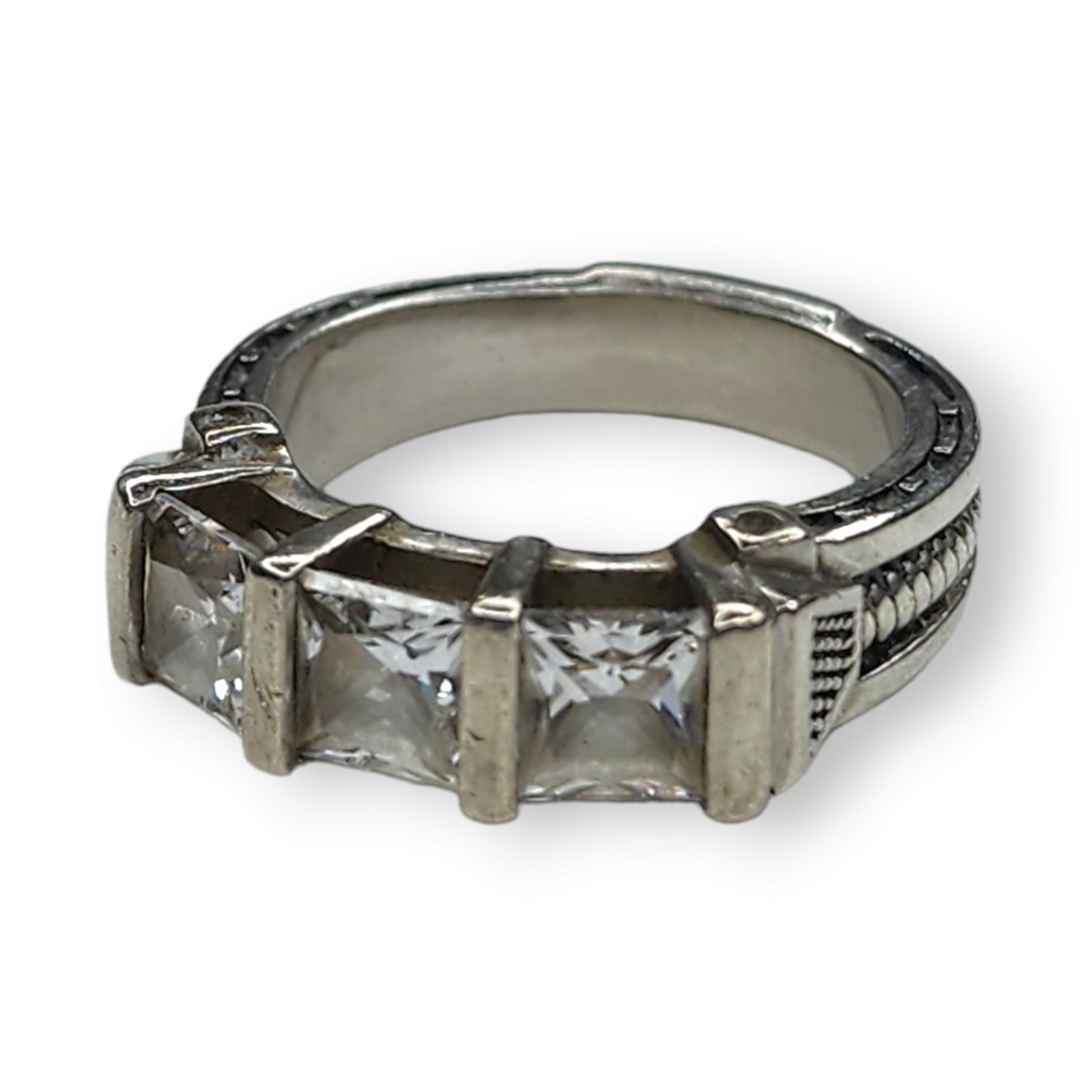 Vintage Sterling Silver 925 Clear Cubic Zirconia Three Stone Cocktail Ring SZ 6