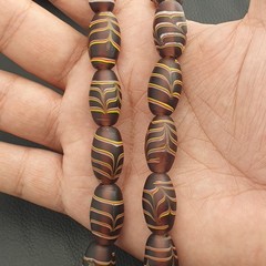 Vintage Venetian Style Feather Desgin Glass Beaded Necklace 22 inches Strand