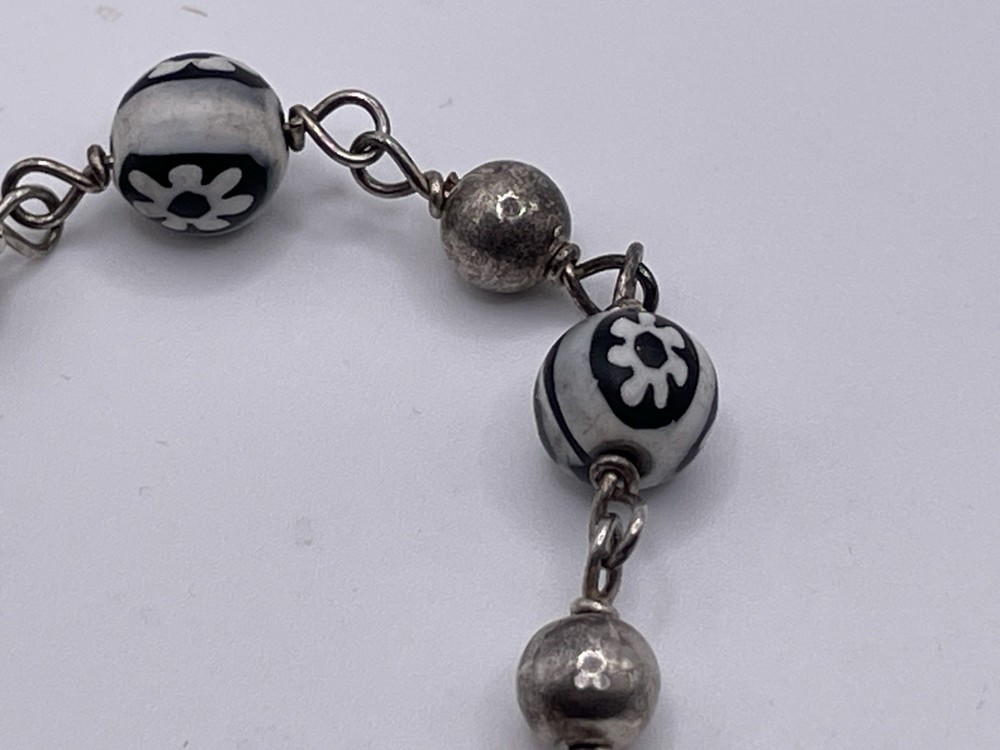 Vintage Sterling Silver Bracelet Beaded Black White Flowers 925 Small 6 1/4″