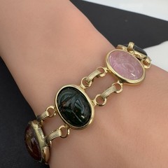 Vintage Double‑Strand Scarab Bracelet Gold Tone Carved Stones Safety Chain 7in