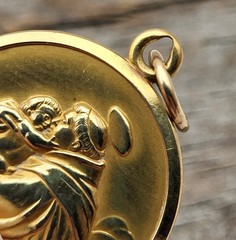 Vintage 18K Yellow Gold Saint Anthony Religious Charm Pendant 750 for Necklace