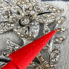 Vintage Pot Metal Brooch Silver Tone Rhinestone Flower READ