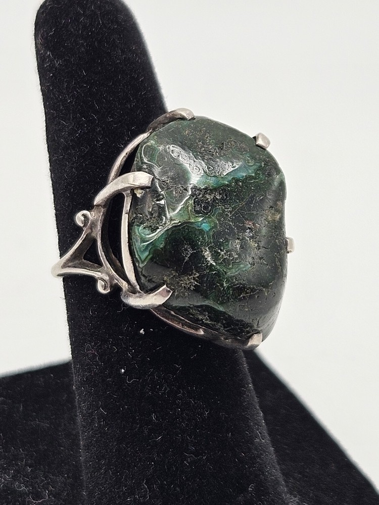 Vintage Sterling Silver Modernist Large Green Free Form Stone Chunky Ring Size 4