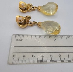 VINTAGE JEWELRY 1960s Boho Clear Resin And Gold Tone Drop Dangle Earrings