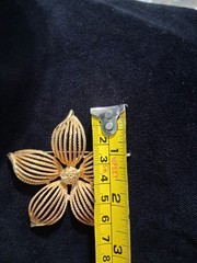 Vintage Costume Jewelry 1970’s Textured 3-D Gold Tone Blooming Flower Brooch